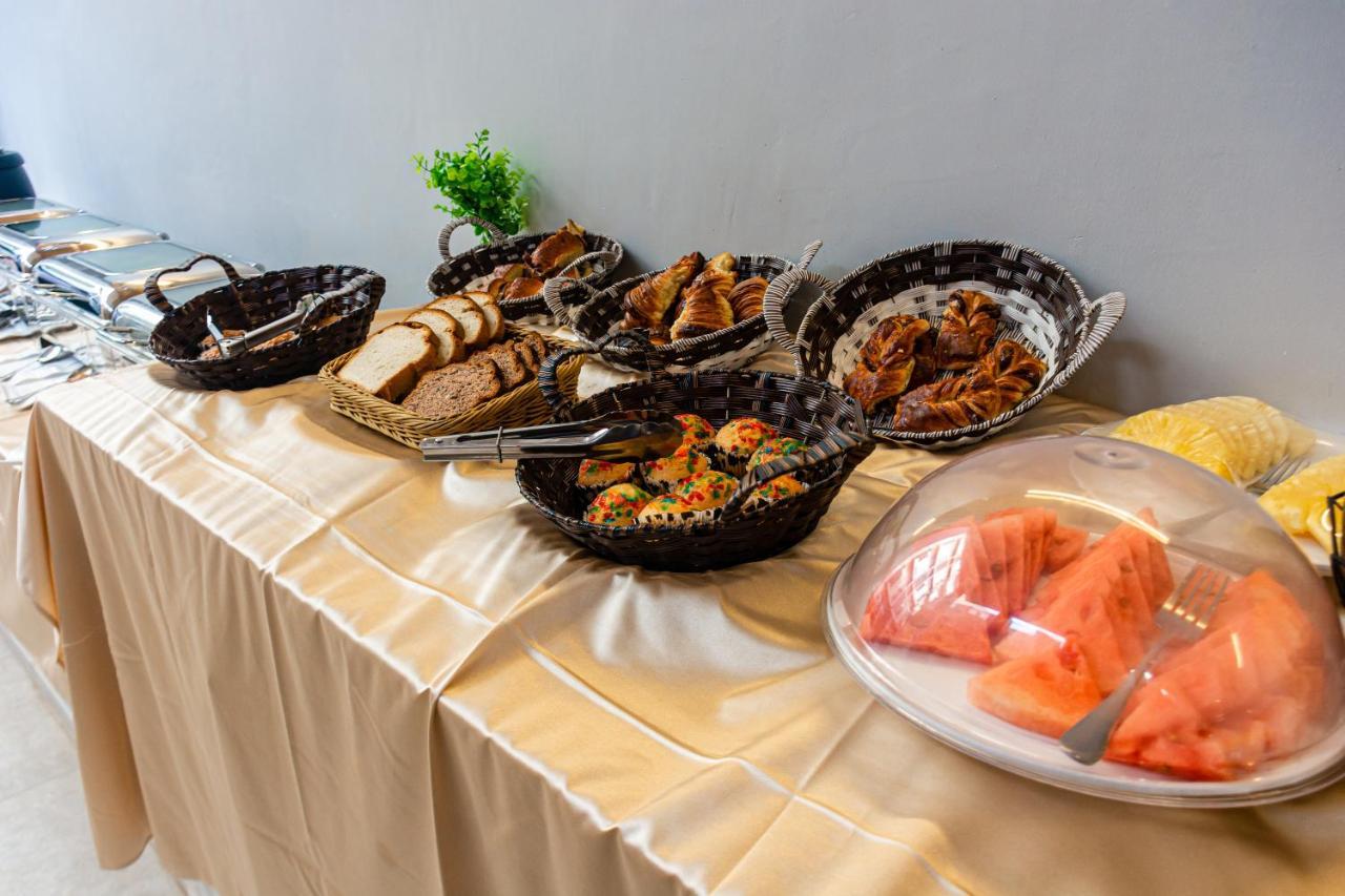 Elizabeth Golf Apartment By Link Kigali Ngoại thất bức ảnh